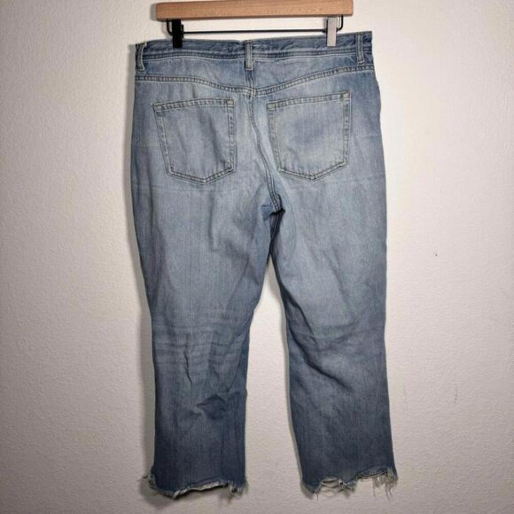 We the Free People Wide Leg‎ Cropped Jeans Distressed Button Fly Size 31 - Picture 2 of 8